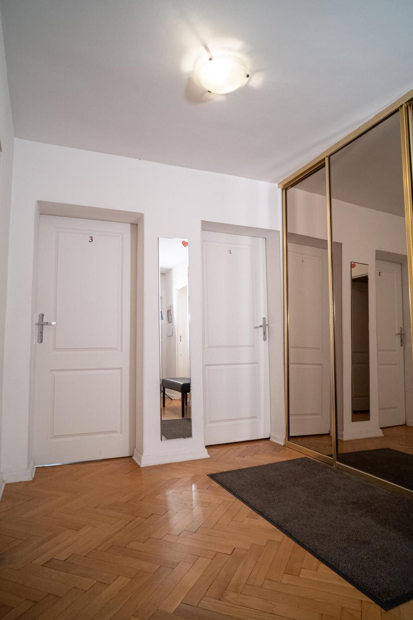 Apartrooms Near Old Town In Dnf Done Invoice Accommodatie bij particulieren Warschau